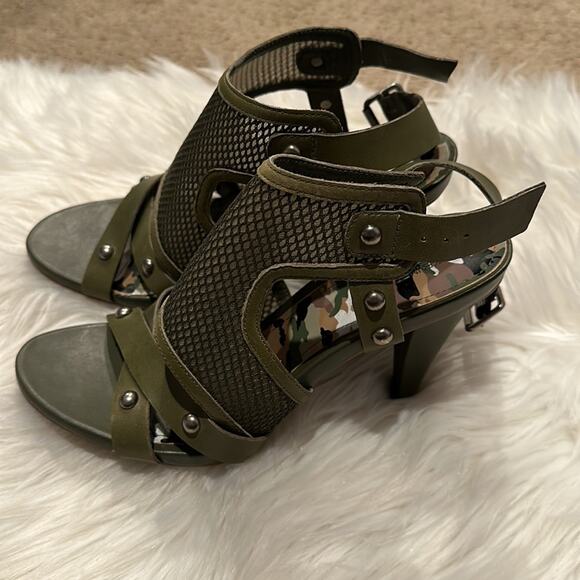 Kenneth Cole Reaction | High heel Mesh Sandals Size 8.5 - Picture 2 of 11